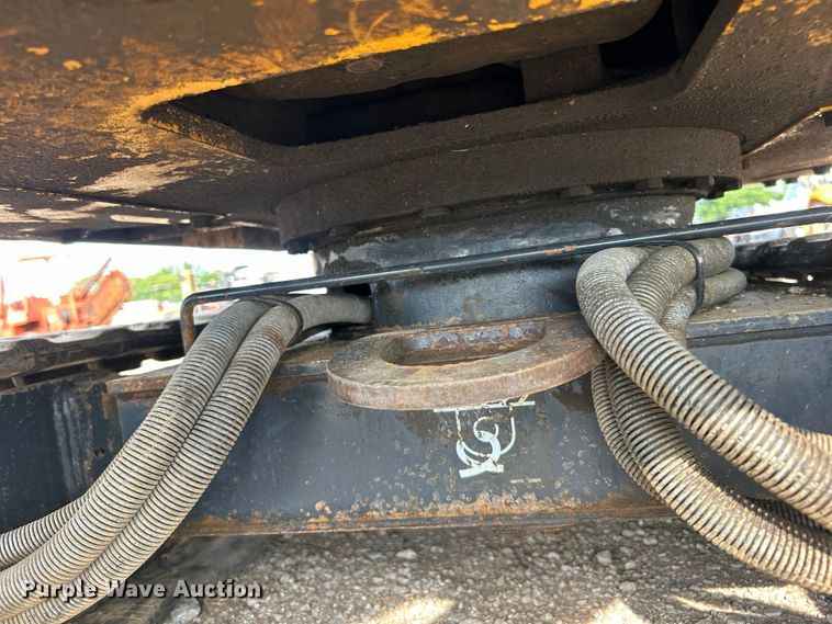 image for item EG0888 2010 John Deere 17D mini excavator