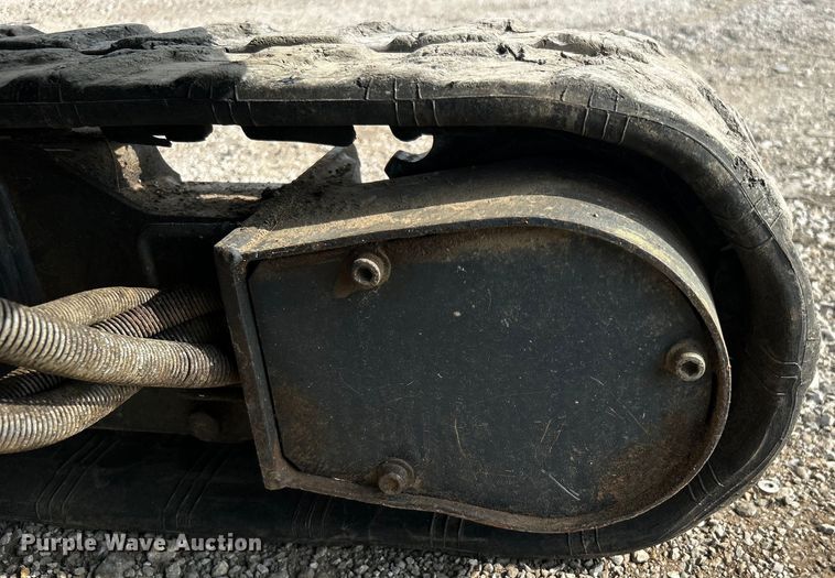 image for item EG0888 2010 John Deere 17D mini excavator