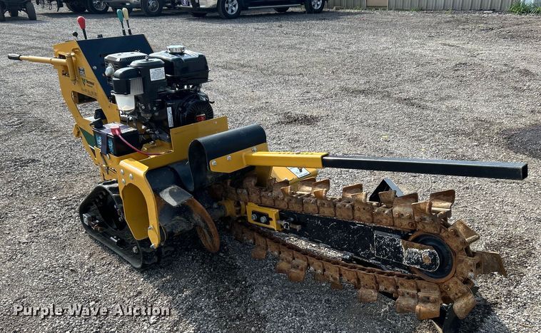 image for item EG0889 2017 Vermeer RTX130 trencher