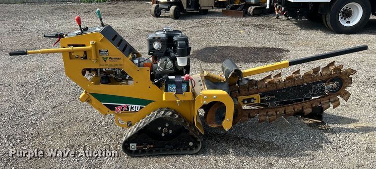 image for item EG0889 2017 Vermeer RTX130 trencher