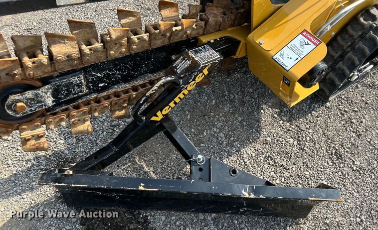 image for item EG0889 2017 Vermeer RTX130 trencher