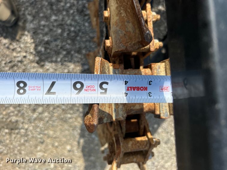 image for item EG0889 2017 Vermeer RTX130 trencher