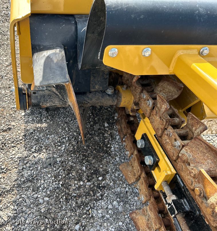 image for item EG0889 2017 Vermeer RTX130 trencher