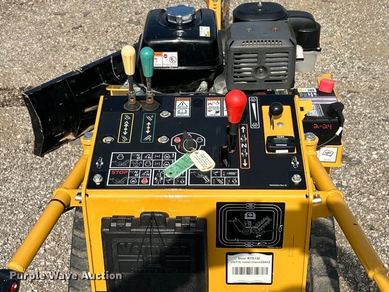 image for item EG0889 2017 Vermeer RTX130 trencher