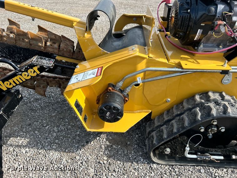 image for item EG0889 2017 Vermeer RTX130 trencher