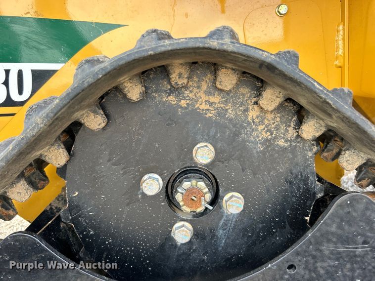 image for item EG0889 2017 Vermeer RTX130 trencher