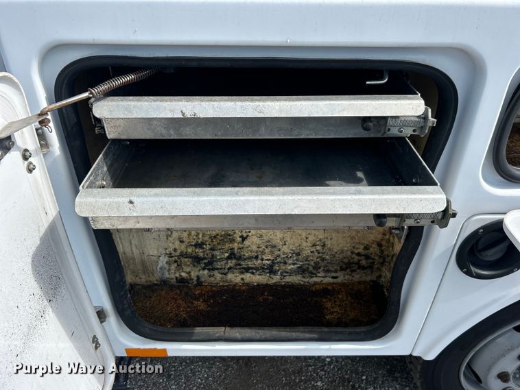 image for item EG0893 2010 Chevrolet Silverado 3500HD Ext. Cab utility bed pickup truck