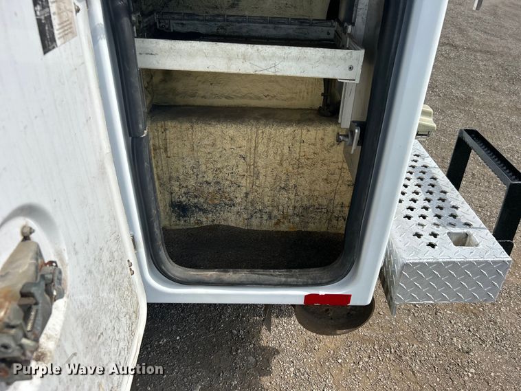 image for item EG0893 2010 Chevrolet Silverado 3500HD Ext. Cab utility bed pickup truck