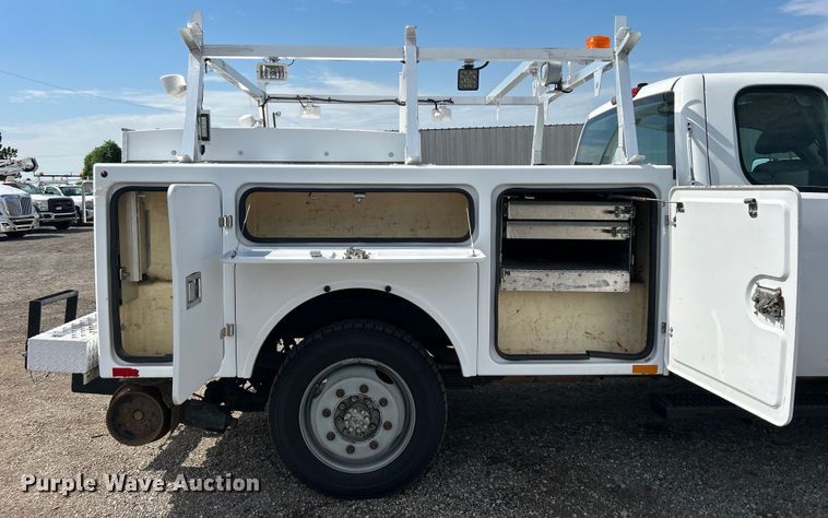 image for item EG0893 2010 Chevrolet Silverado 3500HD Ext. Cab utility bed pickup truck