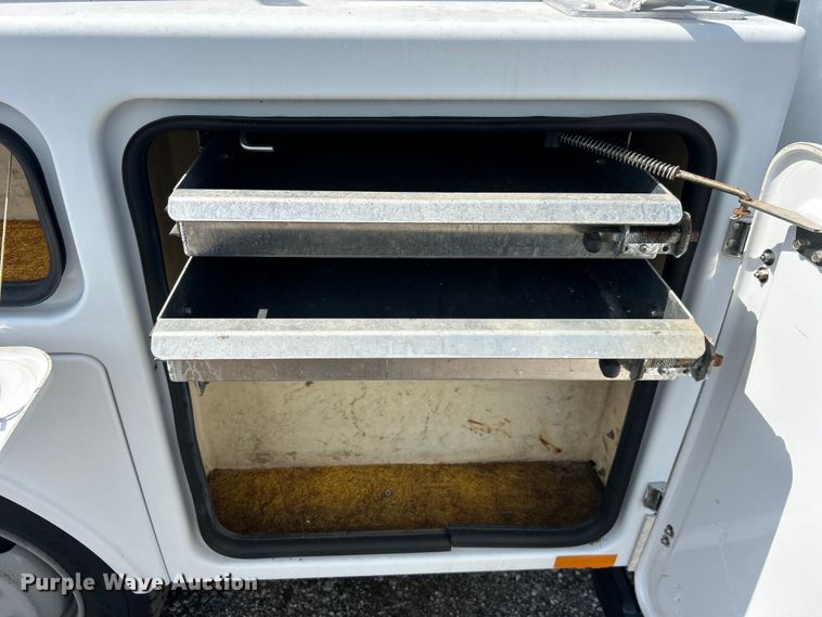 image for item EG0893 2010 Chevrolet Silverado 3500HD Ext. Cab utility bed pickup truck