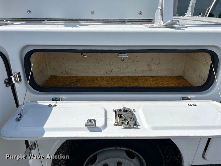 image for item EG0893 2010 Chevrolet Silverado 3500HD Ext. Cab utility bed pickup truck