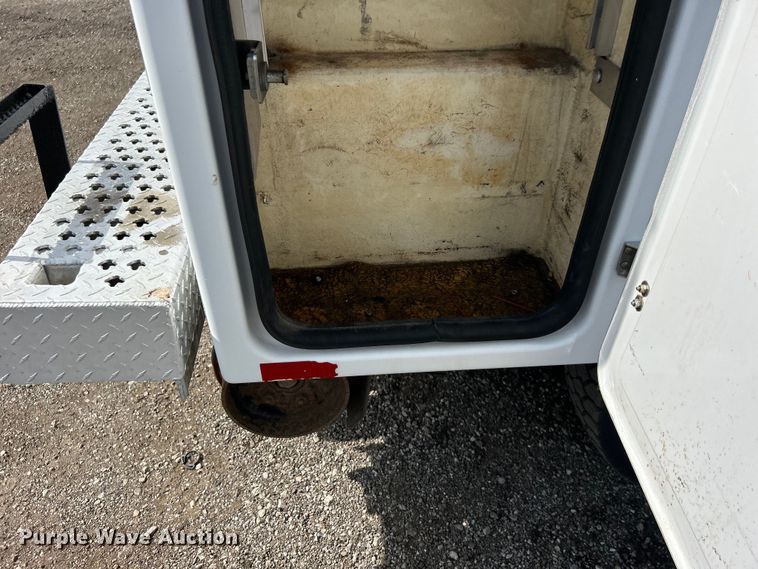 image for item EG0893 2010 Chevrolet Silverado 3500HD Ext. Cab utility bed pickup truck