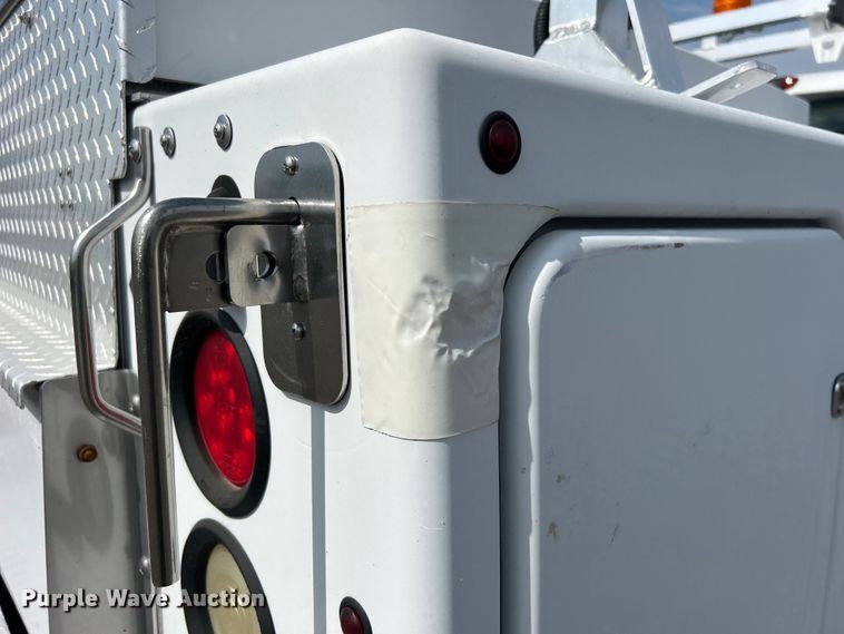 image for item EG0893 2010 Chevrolet Silverado 3500HD Ext. Cab utility bed pickup truck