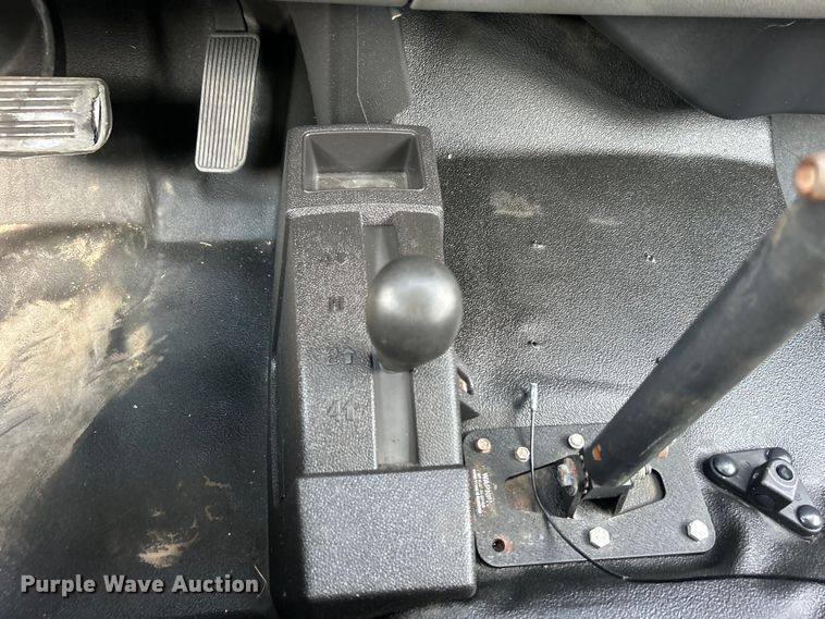 image for item EG0893 2010 Chevrolet Silverado 3500HD Ext. Cab utility bed pickup truck