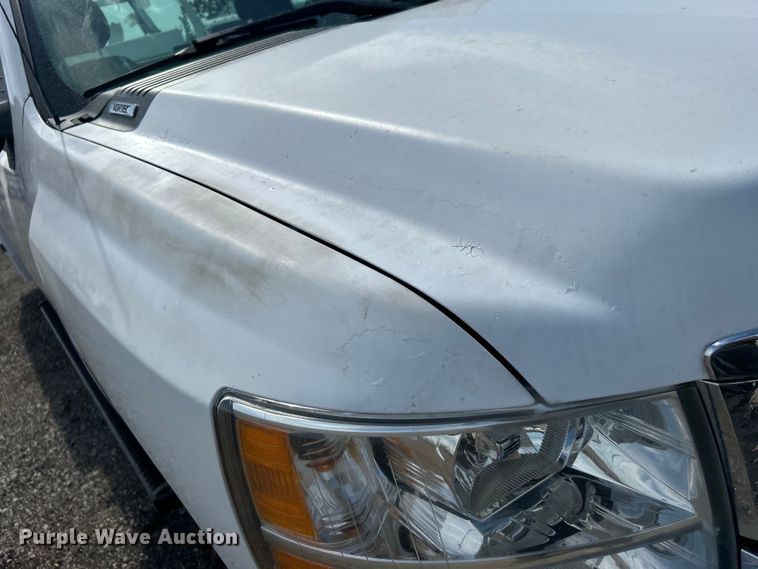 image for item EG0893 2010 Chevrolet Silverado 3500HD Ext. Cab utility bed pickup truck