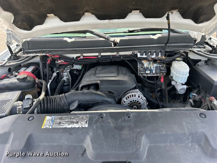 image for item EG0893 2010 Chevrolet Silverado 3500HD Ext. Cab utility bed pickup truck