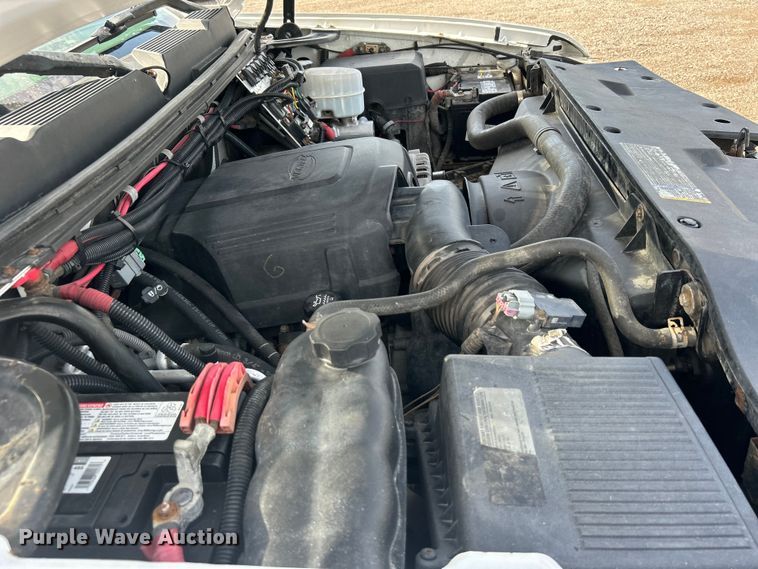 image for item EG0893 2010 Chevrolet Silverado 3500HD Ext. Cab utility bed pickup truck