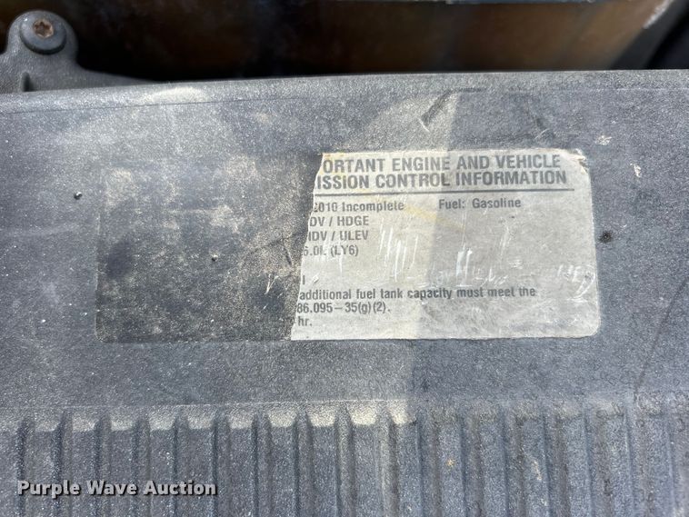 image for item EG0893 2010 Chevrolet Silverado 3500HD Ext. Cab utility bed pickup truck