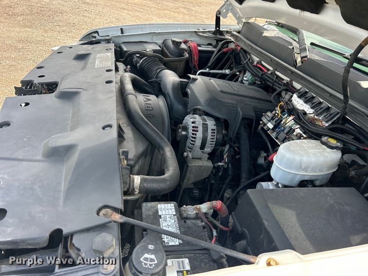 image for item EG0893 2010 Chevrolet Silverado 3500HD Ext. Cab utility bed pickup truck