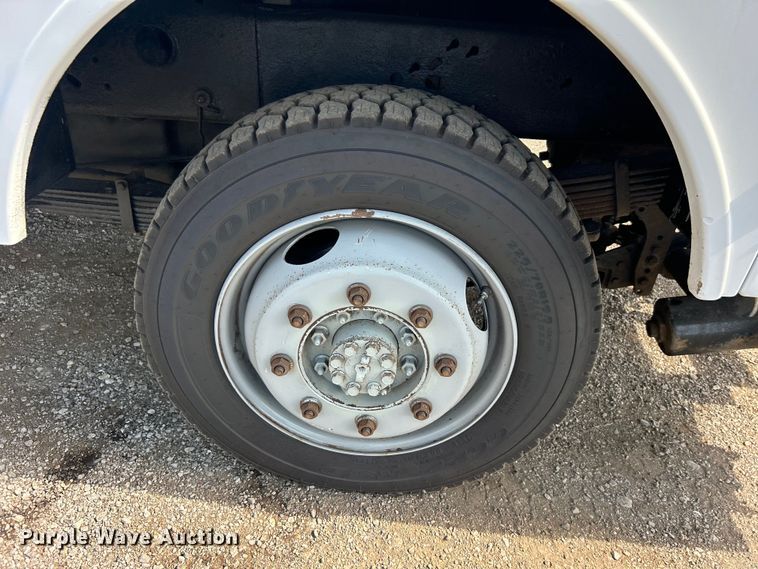 image for item EG0893 2010 Chevrolet Silverado 3500HD Ext. Cab utility bed pickup truck