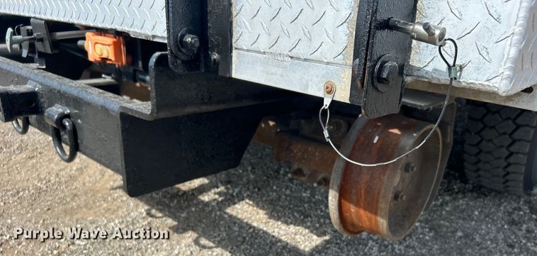 image for item EG0893 2010 Chevrolet Silverado 3500HD Ext. Cab utility bed pickup truck