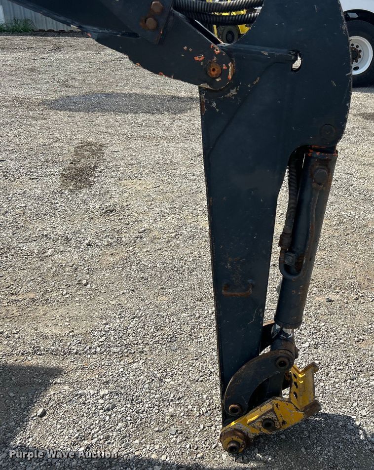 image for item EG0895 John Deere 17D mini excavator