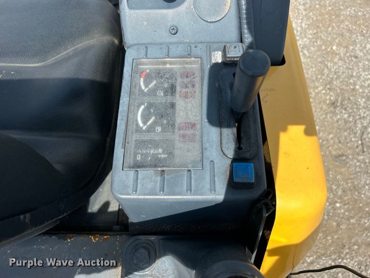 image for item EG0895 John Deere 17D mini excavator