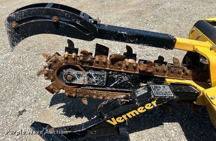 image for item EG0899 2017 Vermeer  RTX130 trencher