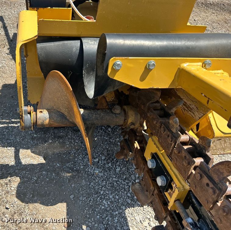 image for item EG0899 2017 Vermeer  RTX130 trencher