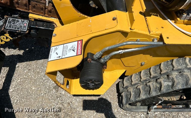 image for item EG0899 2017 Vermeer  RTX130 trencher