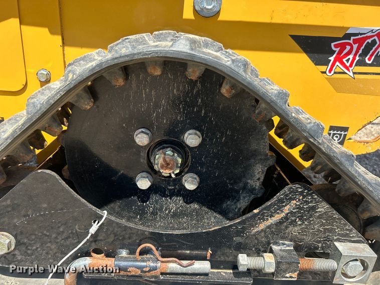 image for item EG0899 2017 Vermeer  RTX130 trencher