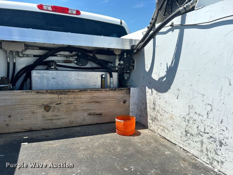 image for item EG0902 2013 Chevrolet  Silverado 2500HD Ext. Cab utility bed pickup truck