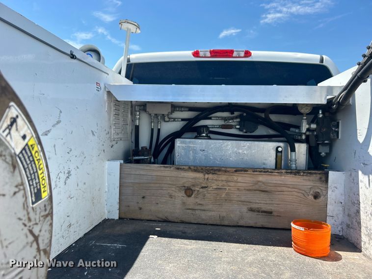 image for item EG0902 2013 Chevrolet  Silverado 2500HD Ext. Cab utility bed pickup truck