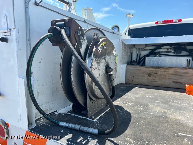 image for item EG0902 2013 Chevrolet  Silverado 2500HD Ext. Cab utility bed pickup truck