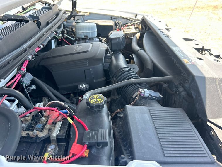 image for item EG0902 2013 Chevrolet  Silverado 2500HD Ext. Cab utility bed pickup truck