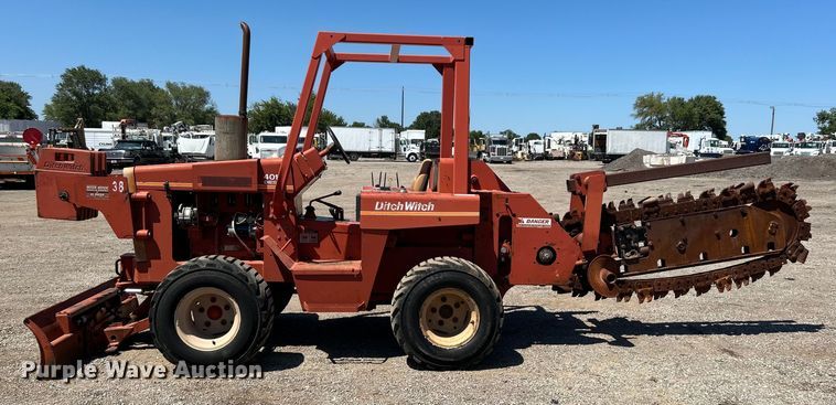image for item EG0903 1985 Ditch Witch 4010 trencher