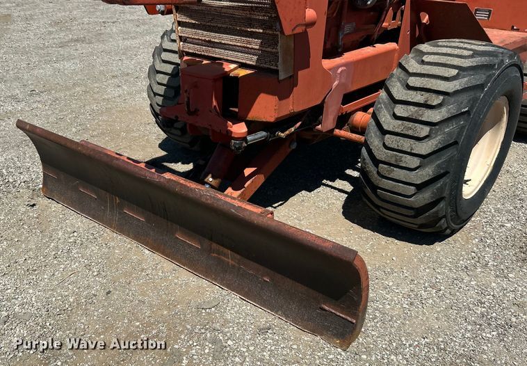 image for item EG0903 1985 Ditch Witch 4010 trencher