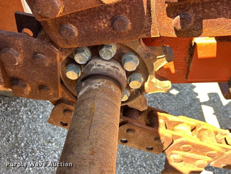 image for item EG0903 1985 Ditch Witch 4010 trencher