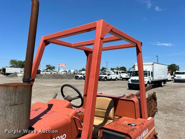 image for item EG0903 1985 Ditch Witch 4010 trencher