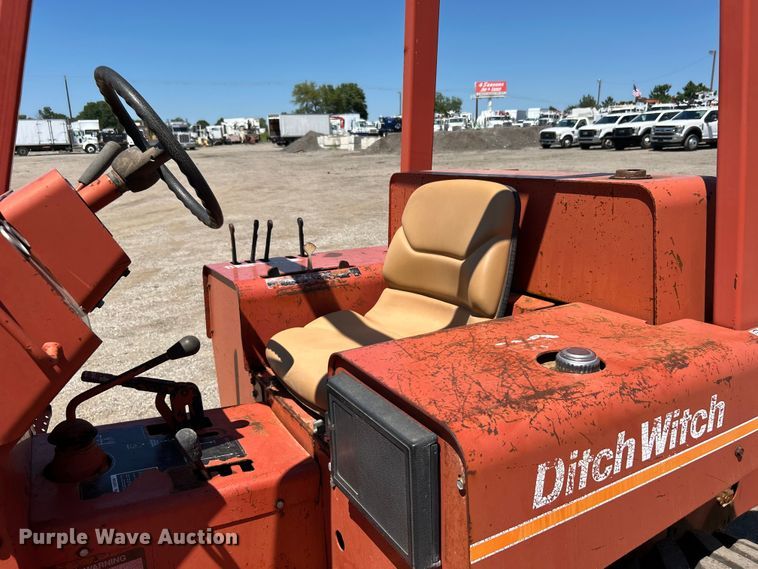 image for item EG0903 1985 Ditch Witch 4010 trencher