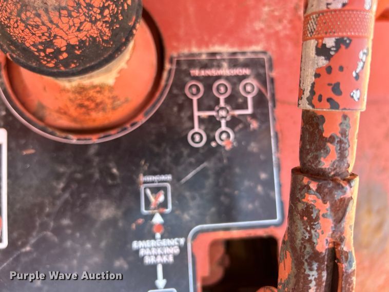 image for item EG0903 1985 Ditch Witch 4010 trencher