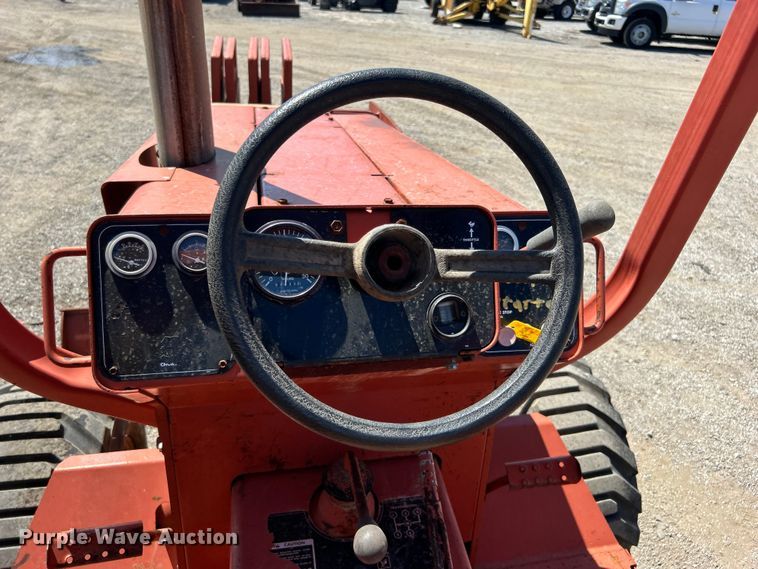 image for item EG0903 1985 Ditch Witch 4010 trencher