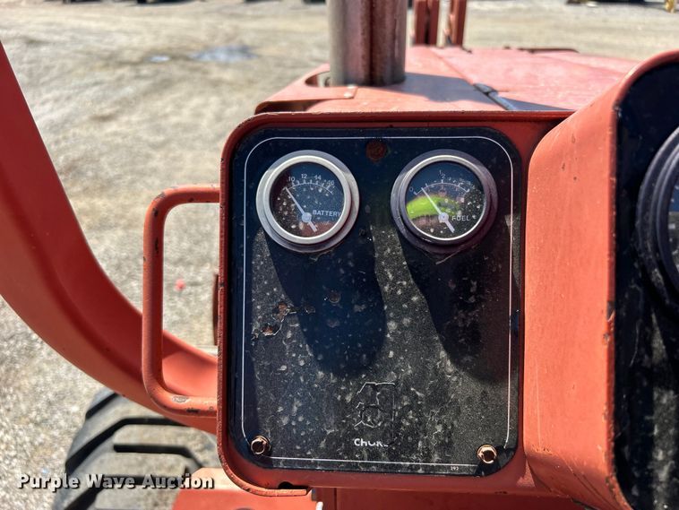 image for item EG0903 1985 Ditch Witch 4010 trencher