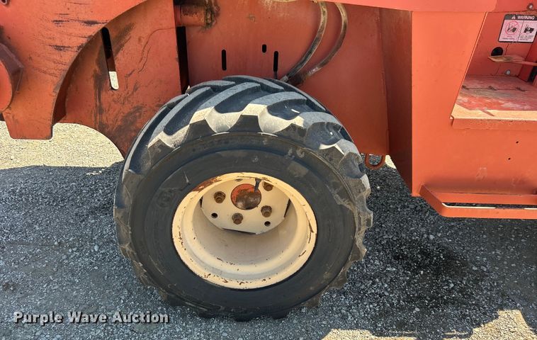 image for item EG0903 1985 Ditch Witch 4010 trencher