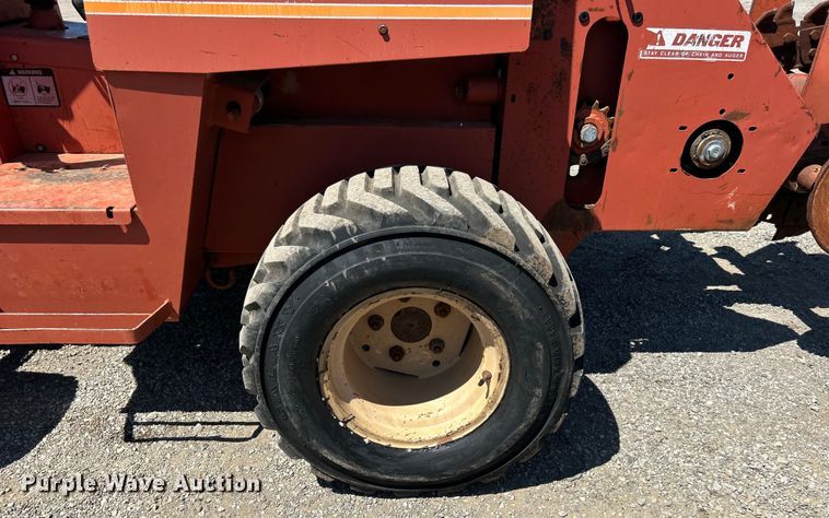 image for item EG0903 1985 Ditch Witch 4010 trencher