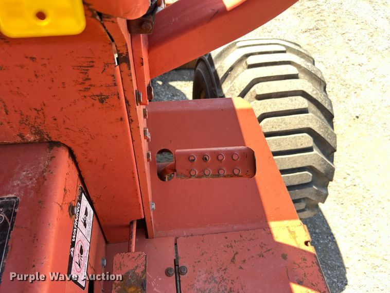 image for item EG0903 1985 Ditch Witch 4010 trencher