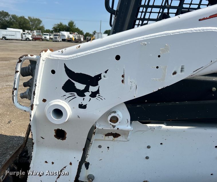 image for item EG0914 2016 Bobcat T650 skid steer loader