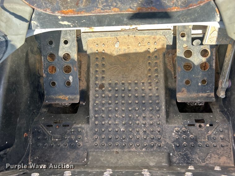 image for item EG0914 2016 Bobcat T650 skid steer loader