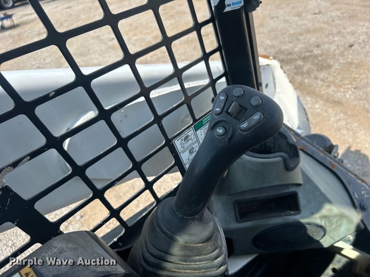 image for item EG0914 2016 Bobcat T650 skid steer loader