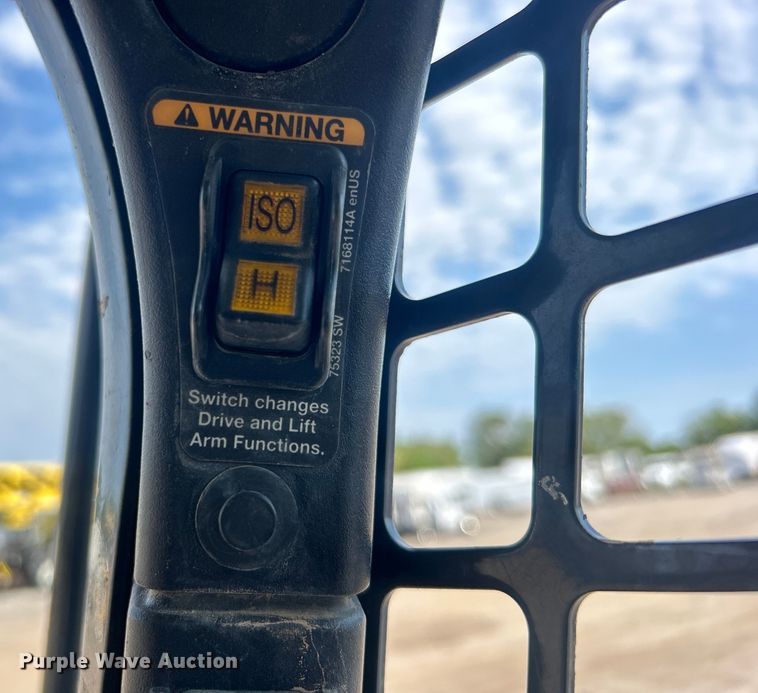 image for item EG0914 2016 Bobcat T650 skid steer loader